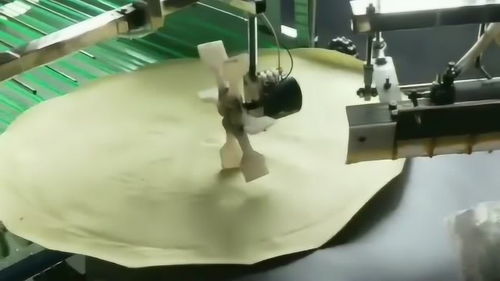 機(jī)械制造大煎餅,雖然生產(chǎn)效率非?？?但是缺少一種靈魂