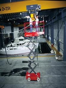 濟(jì)南宇航液壓升降機(jī)械制造廠(chǎng) 提供各類(lèi)液壓升降設(shè)備的高質(zhì)量批售服務(wù)